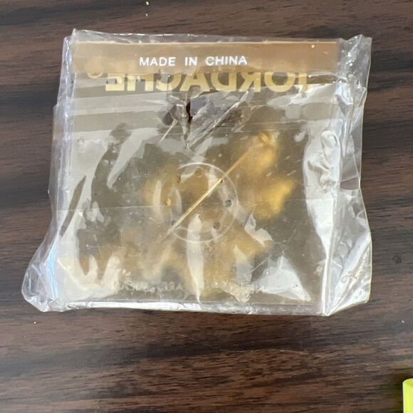 VTG Gold Pearl‎ Floral Bouquet Brooch Pin Jordache NOS Cottage Core Y2K Jewelry - Picture 4 of 5